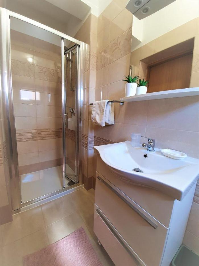 Apartments & Rooms Ivana โรวีน ห้อง รูปภาพ